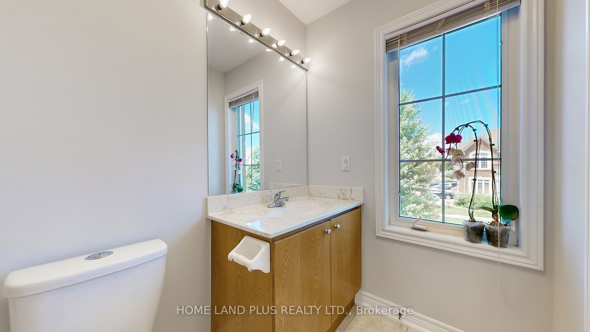 232 Shale Cres