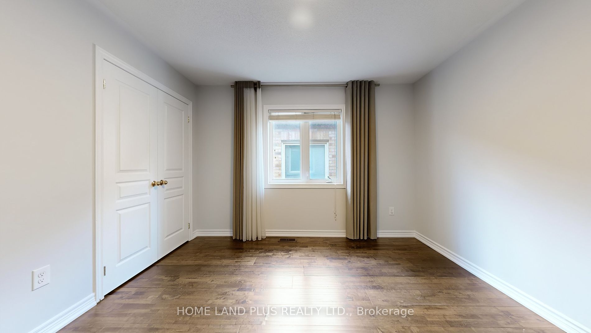 232 Shale Cres