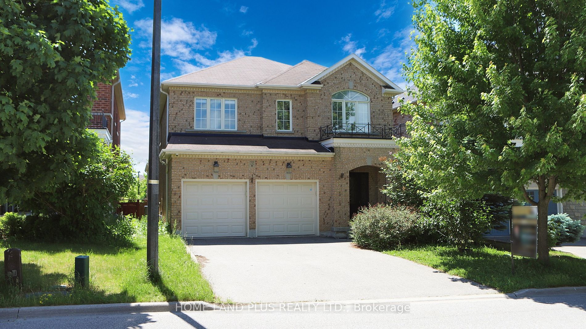 232 Shale Cres