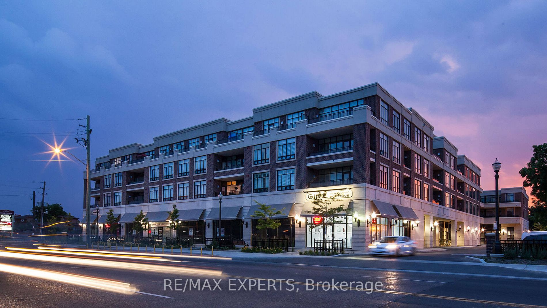 2396 Major Mackenzie Dr W, #103