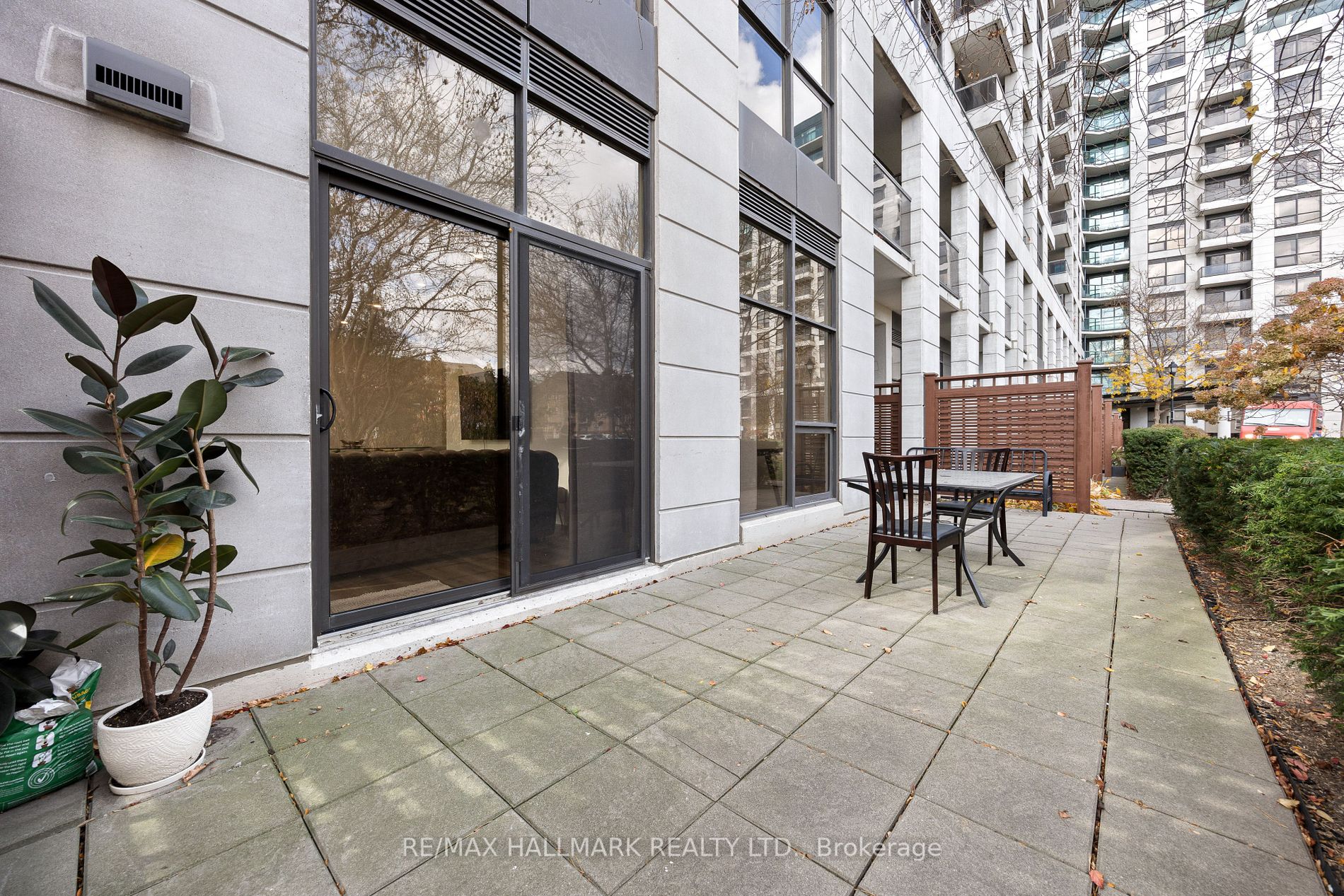 18 Harding Blvd, #114
