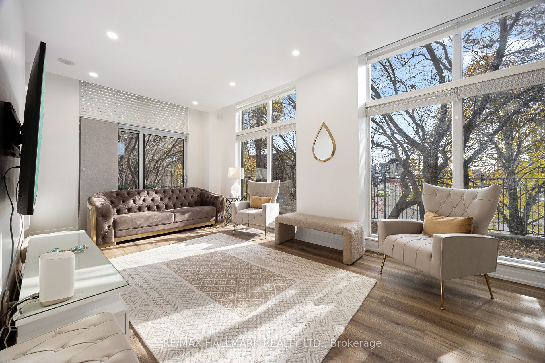 18 Harding Blvd, #114