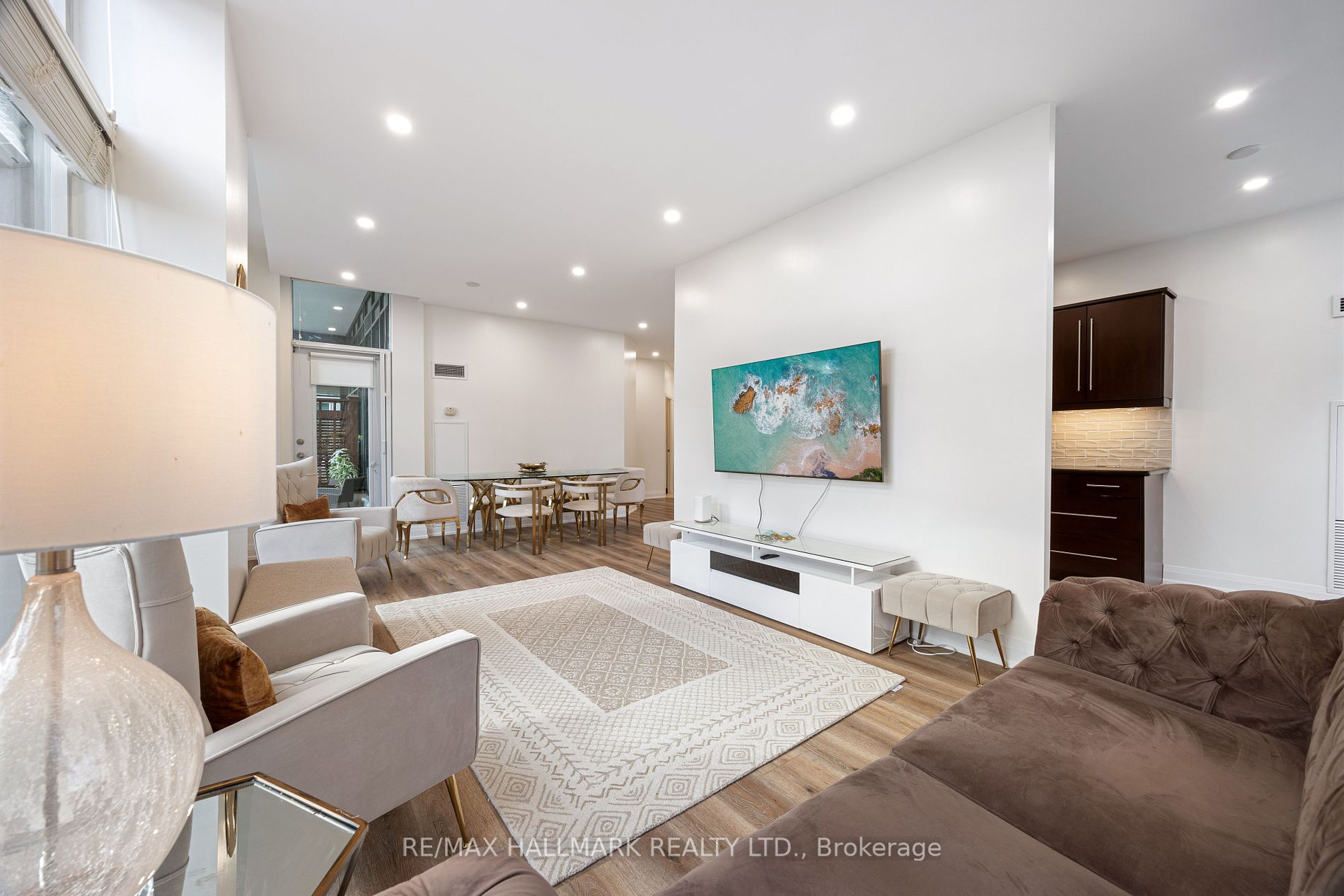 18 Harding Blvd, #114