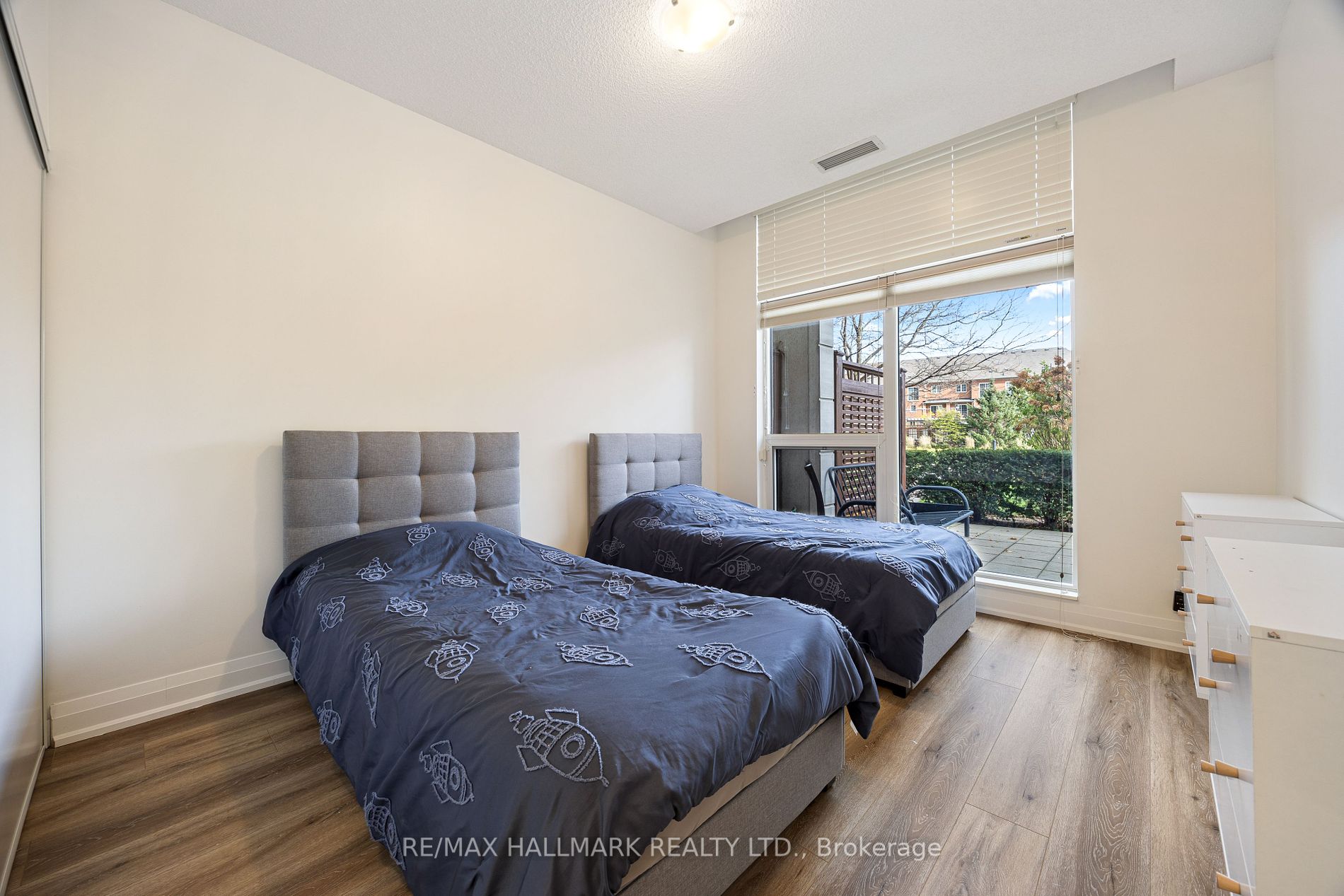 18 Harding Blvd, #114
