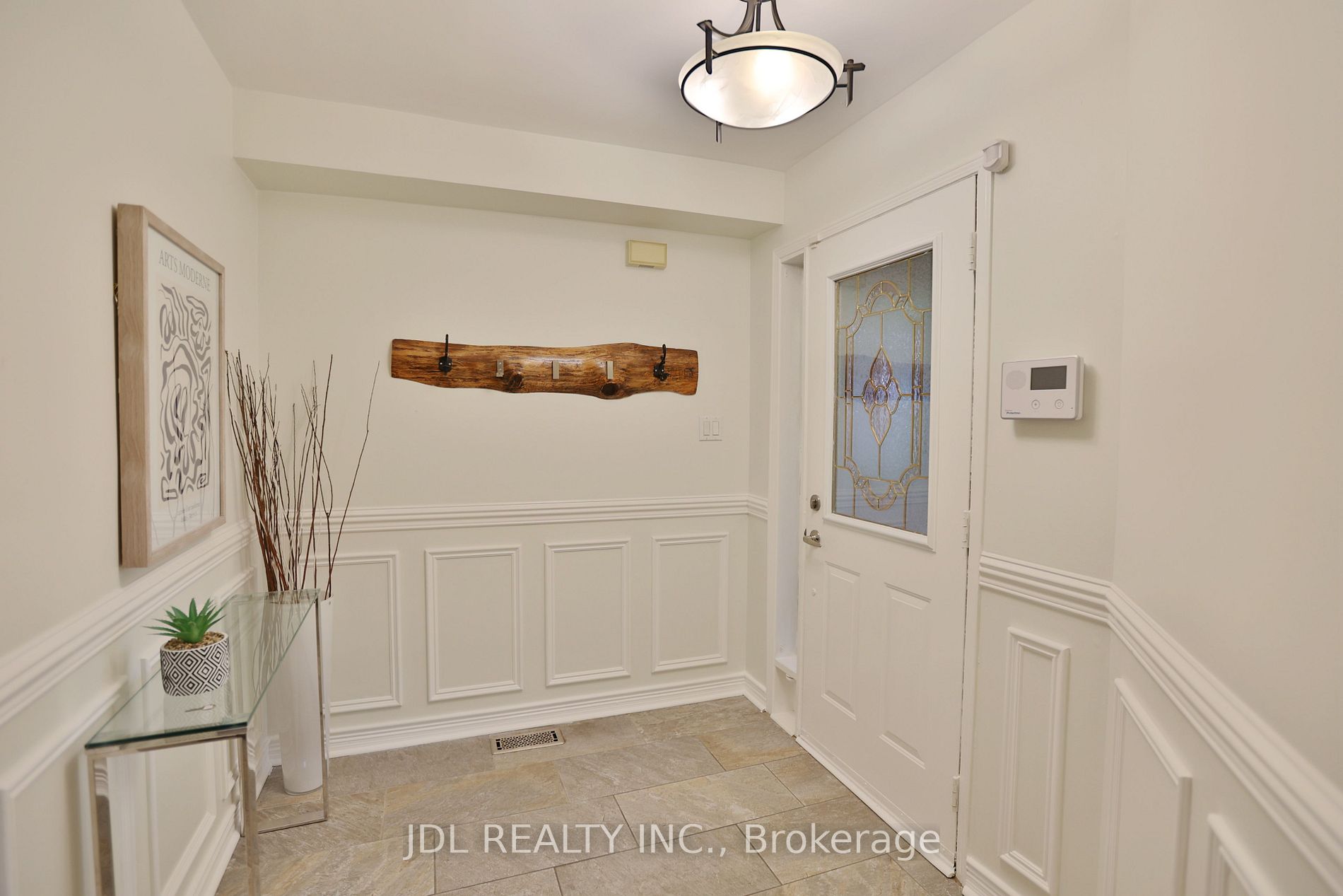 135 Stonebriar Dr