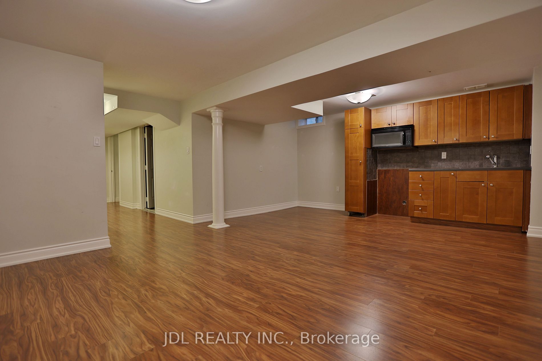 135 Stonebriar Dr