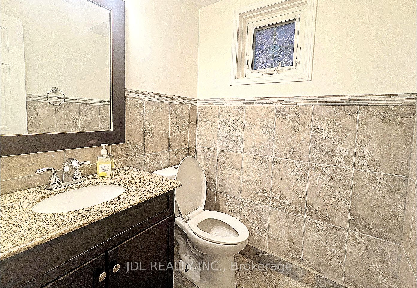 135 Stonebriar Dr