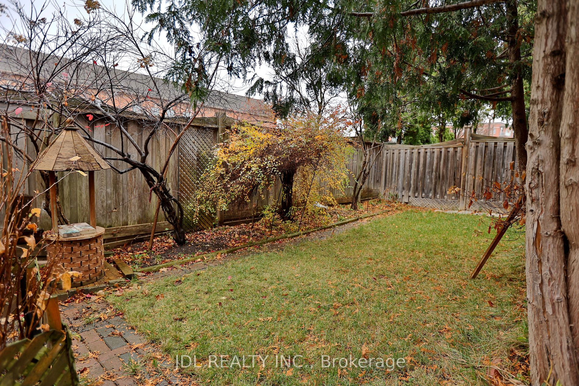 135 Stonebriar Dr