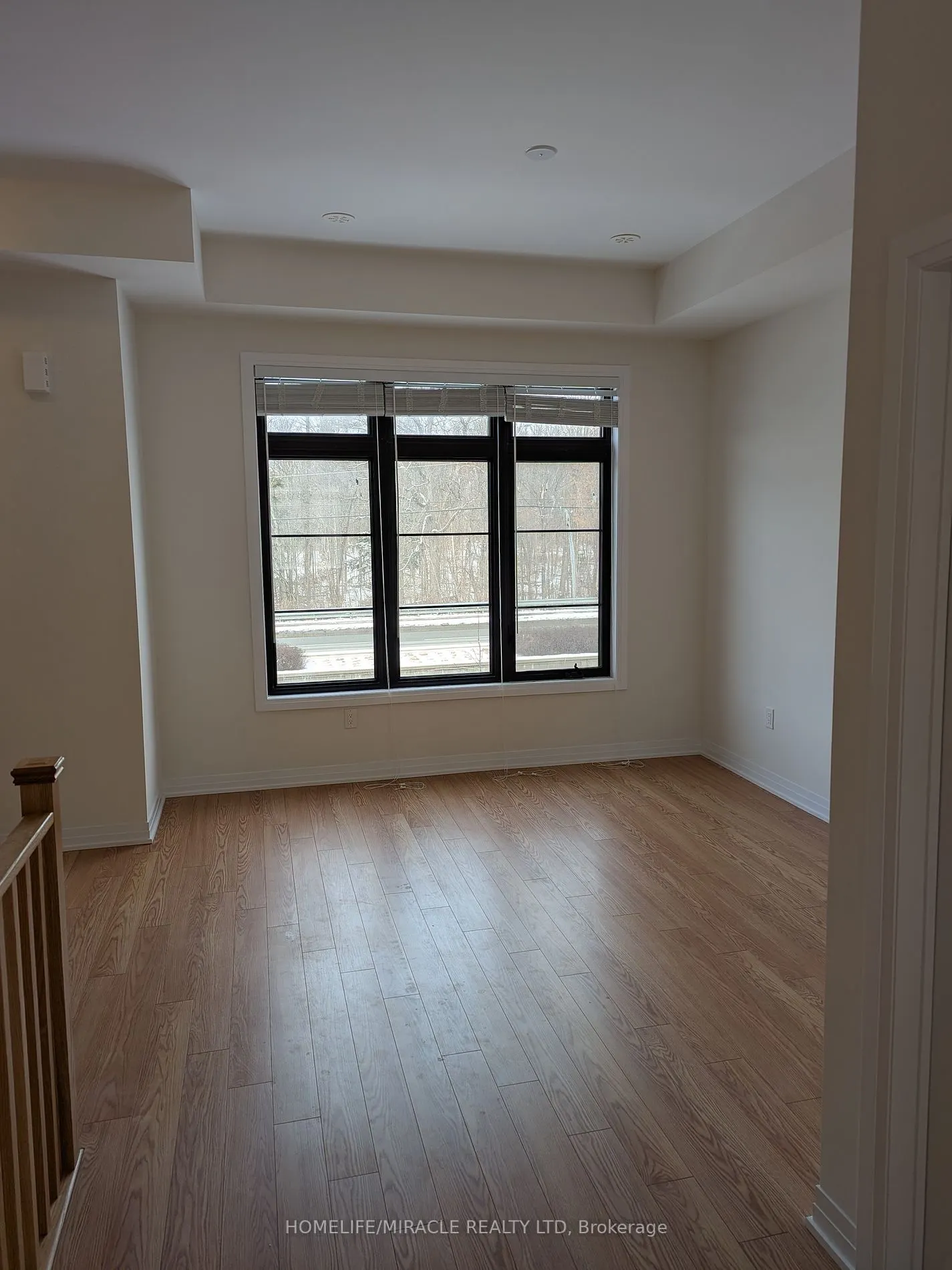 70 De La Roche Dr