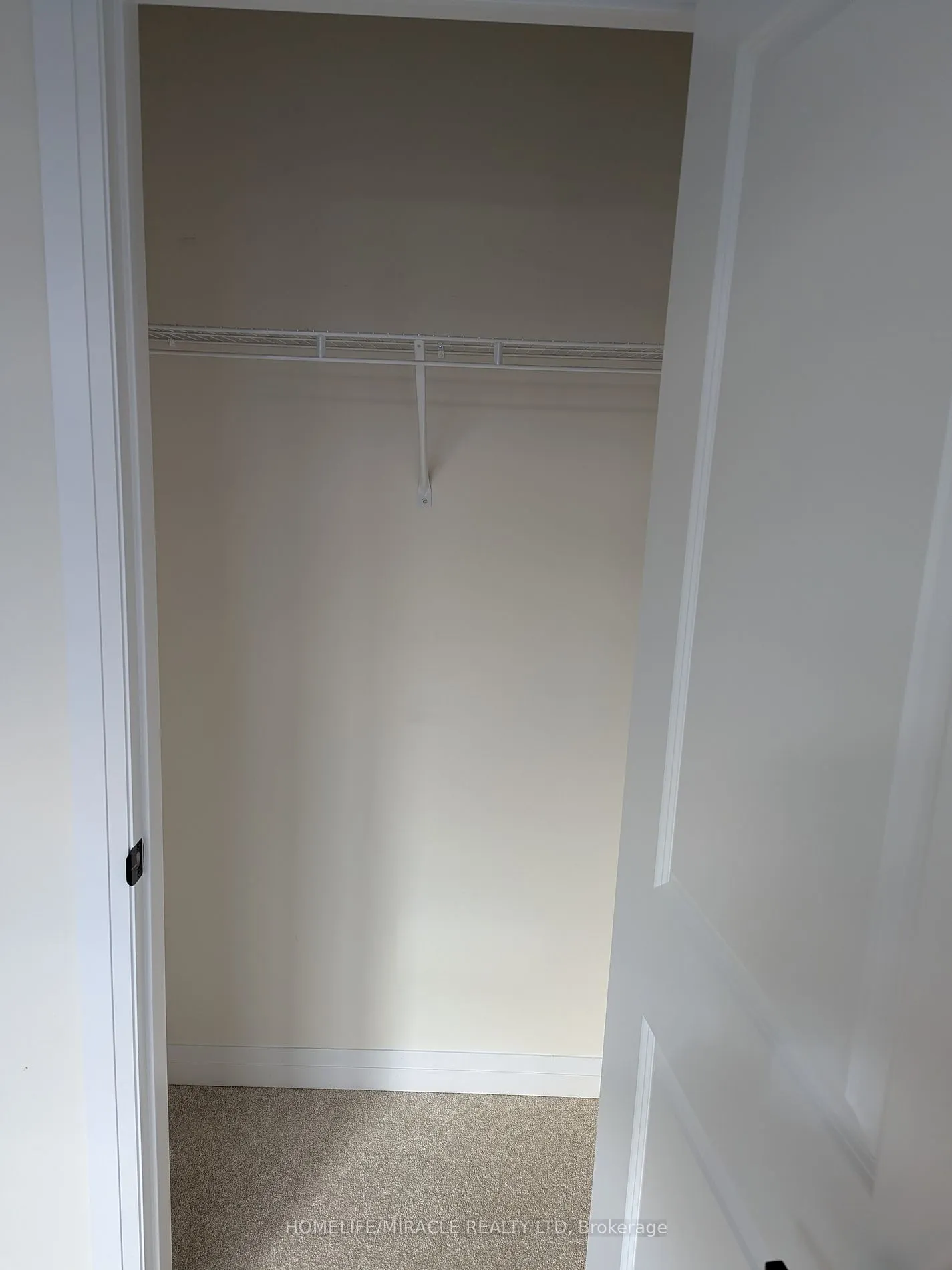 70 De La Roche Dr