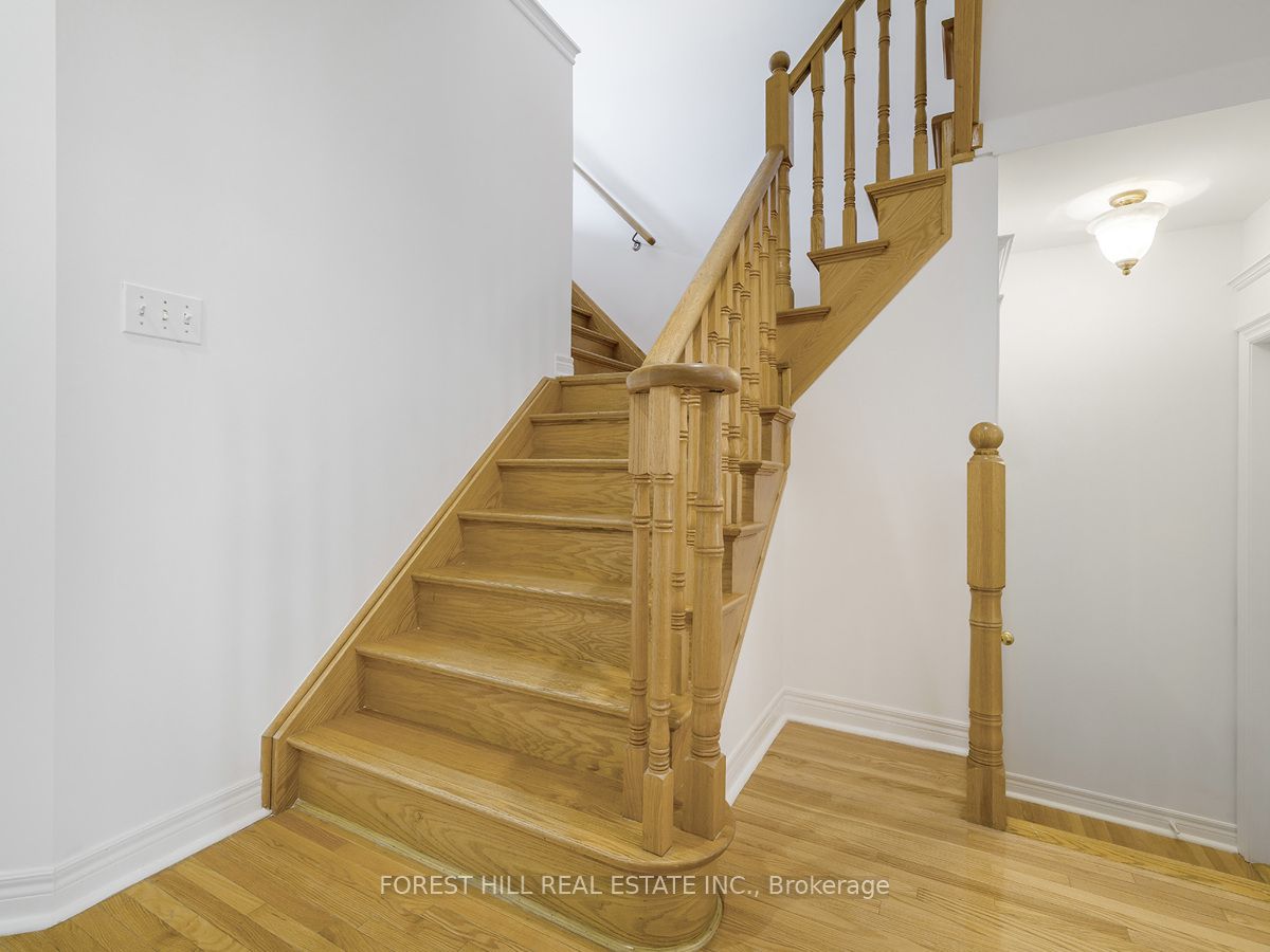 255 Shaftsbury Ave, #39