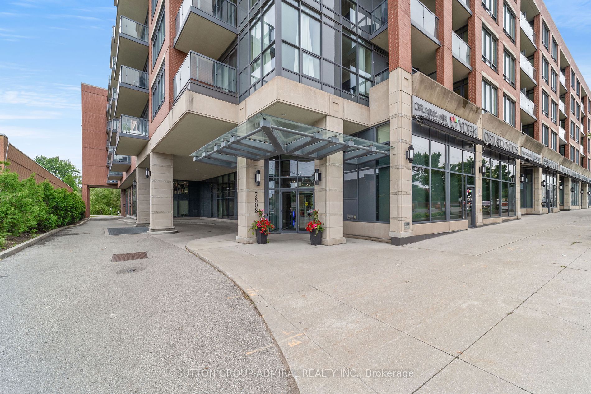 7608 Yonge St, #514
