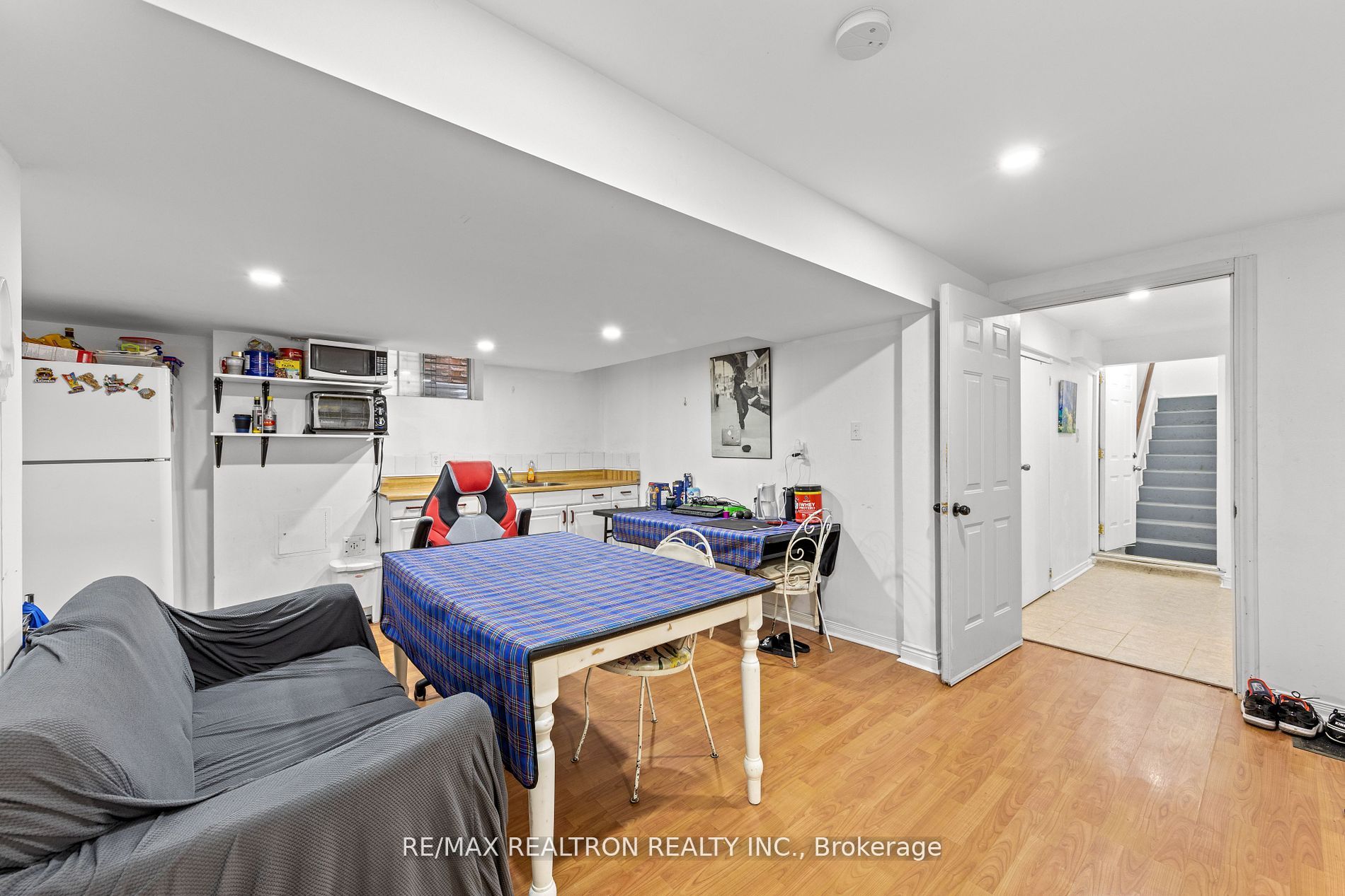 14 Mortimer Crt