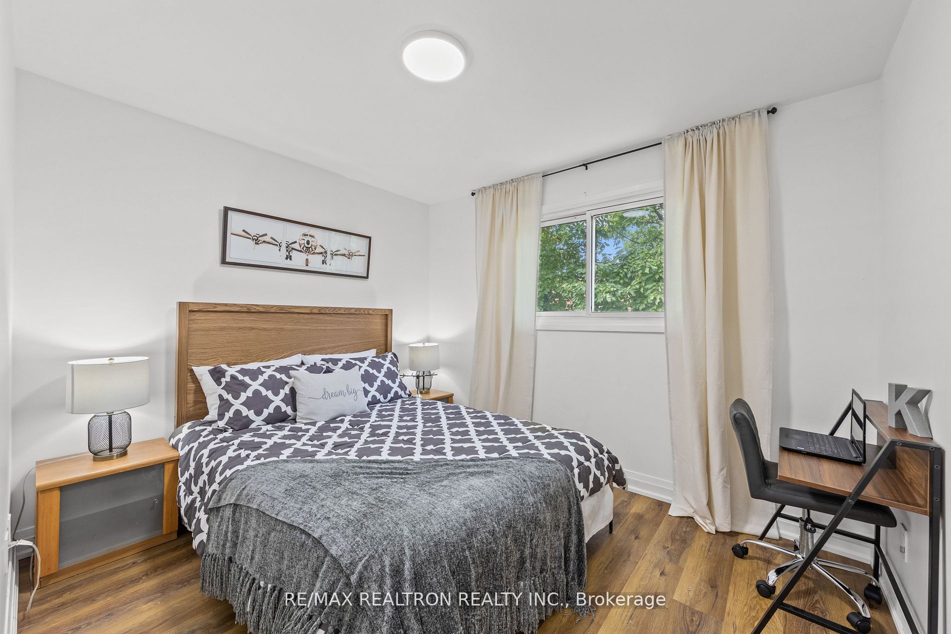 14 Mortimer Crt