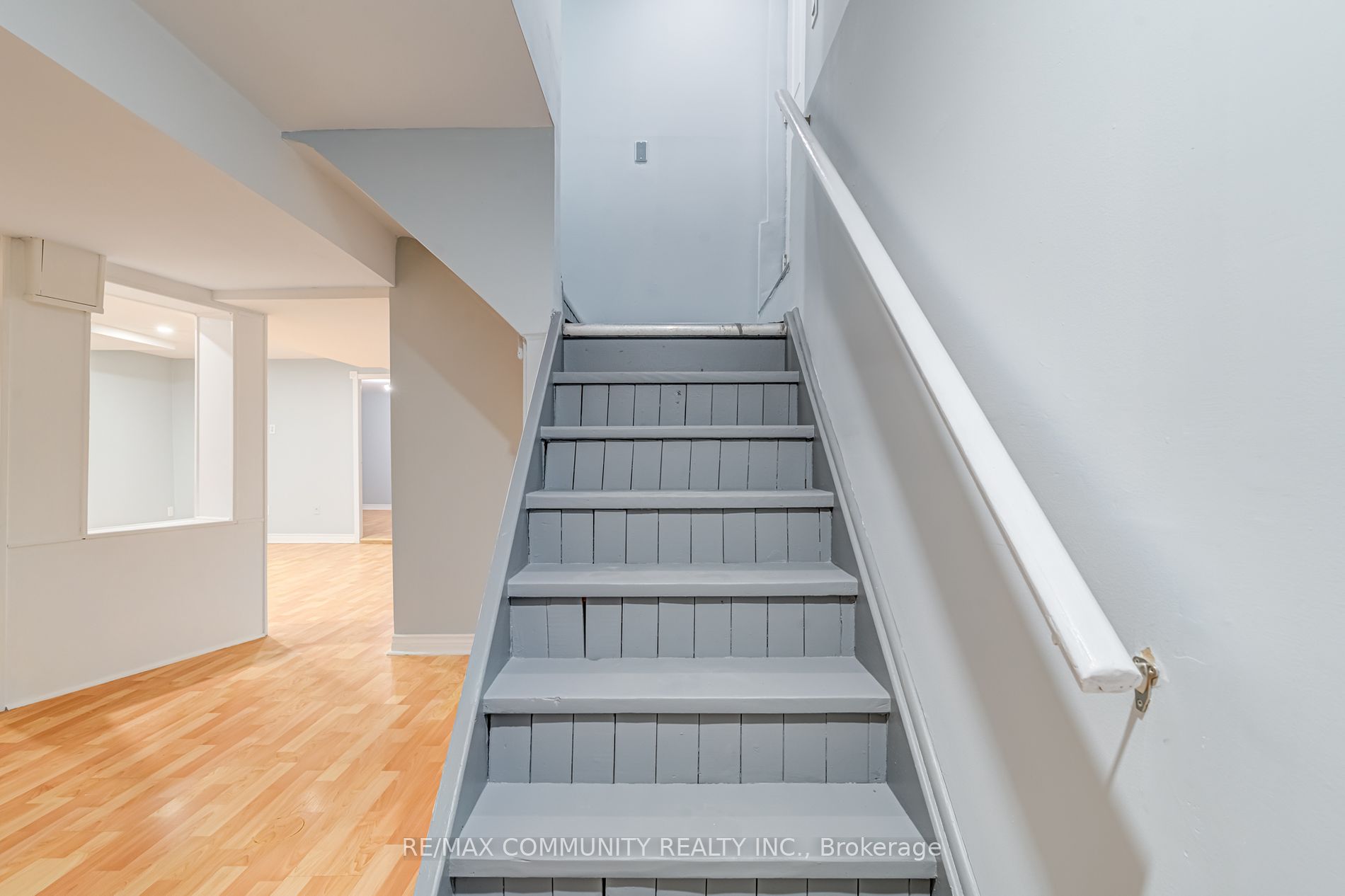 37 Irenemount Cres