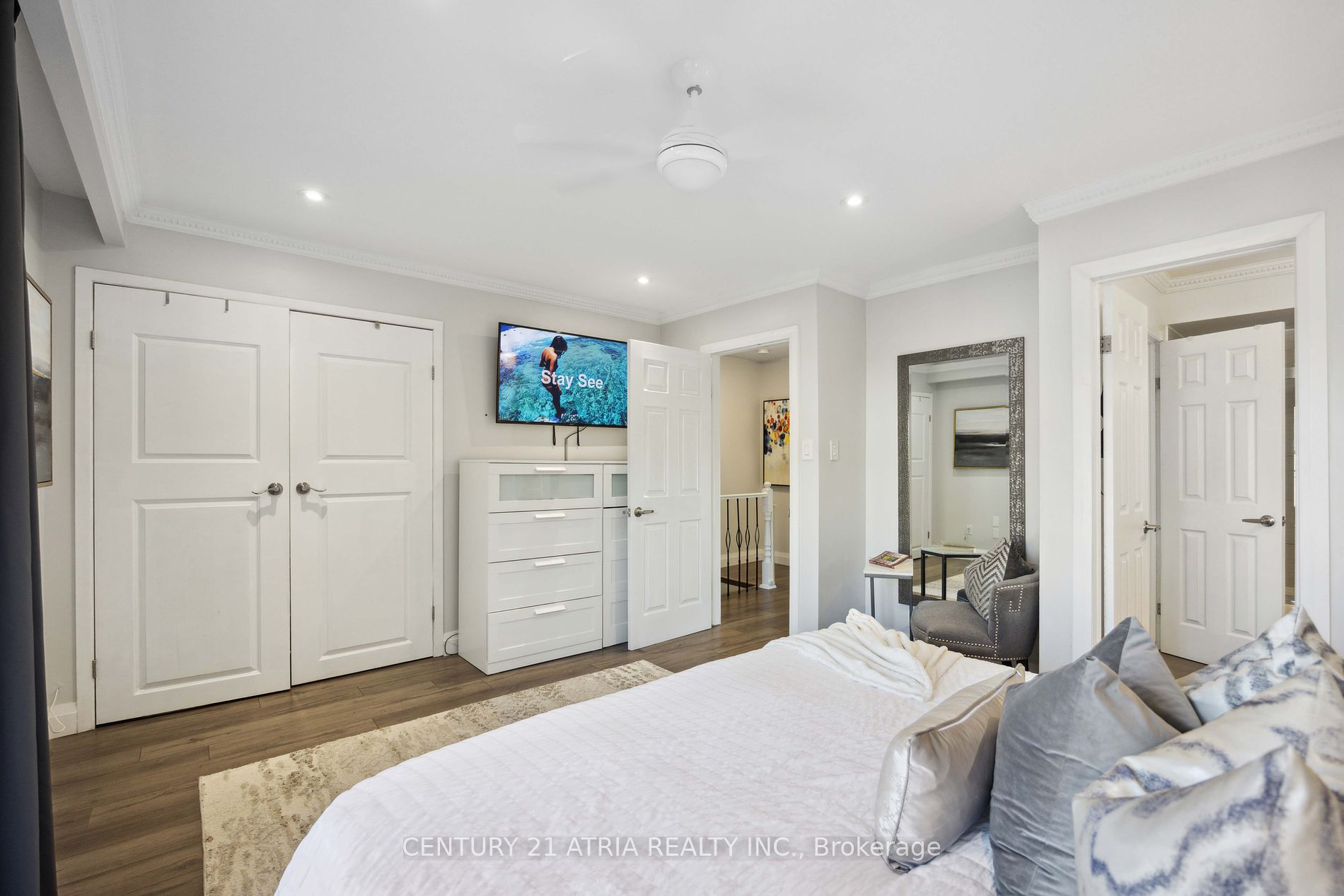 88 Rainbow Dr, #4