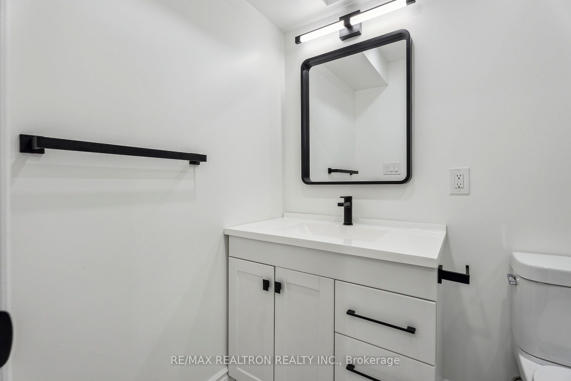 2 Mary Gapper Cres, #9