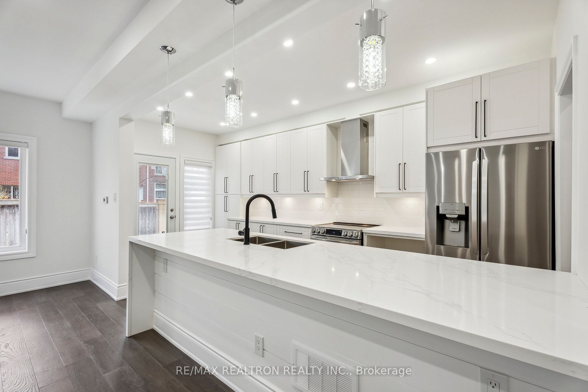 2 Mary Gapper Cres, #9