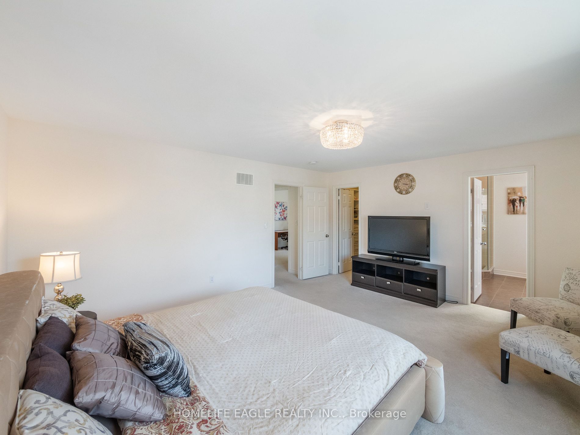 34 Brookview Dr