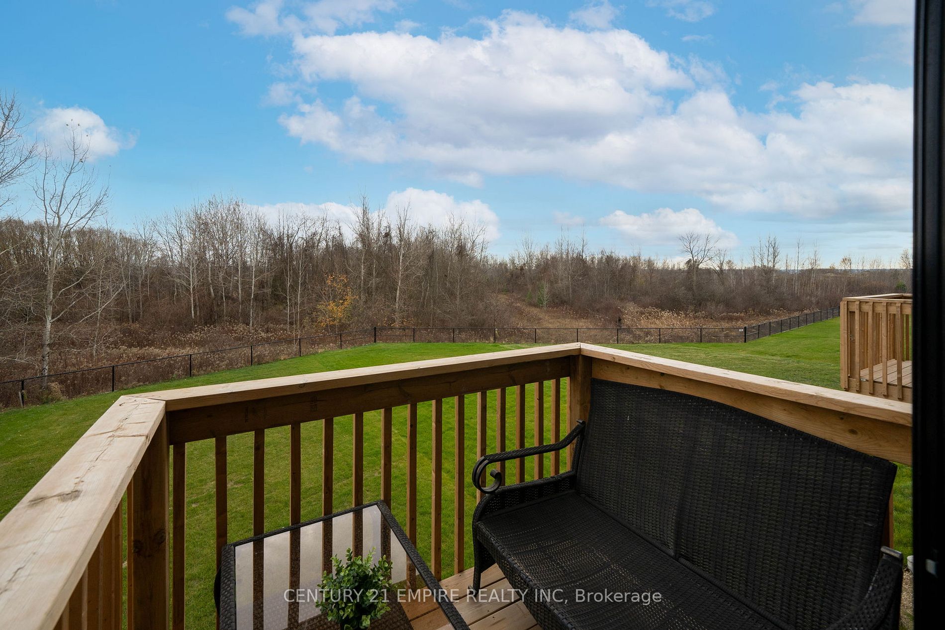 210 Ferragine Cres