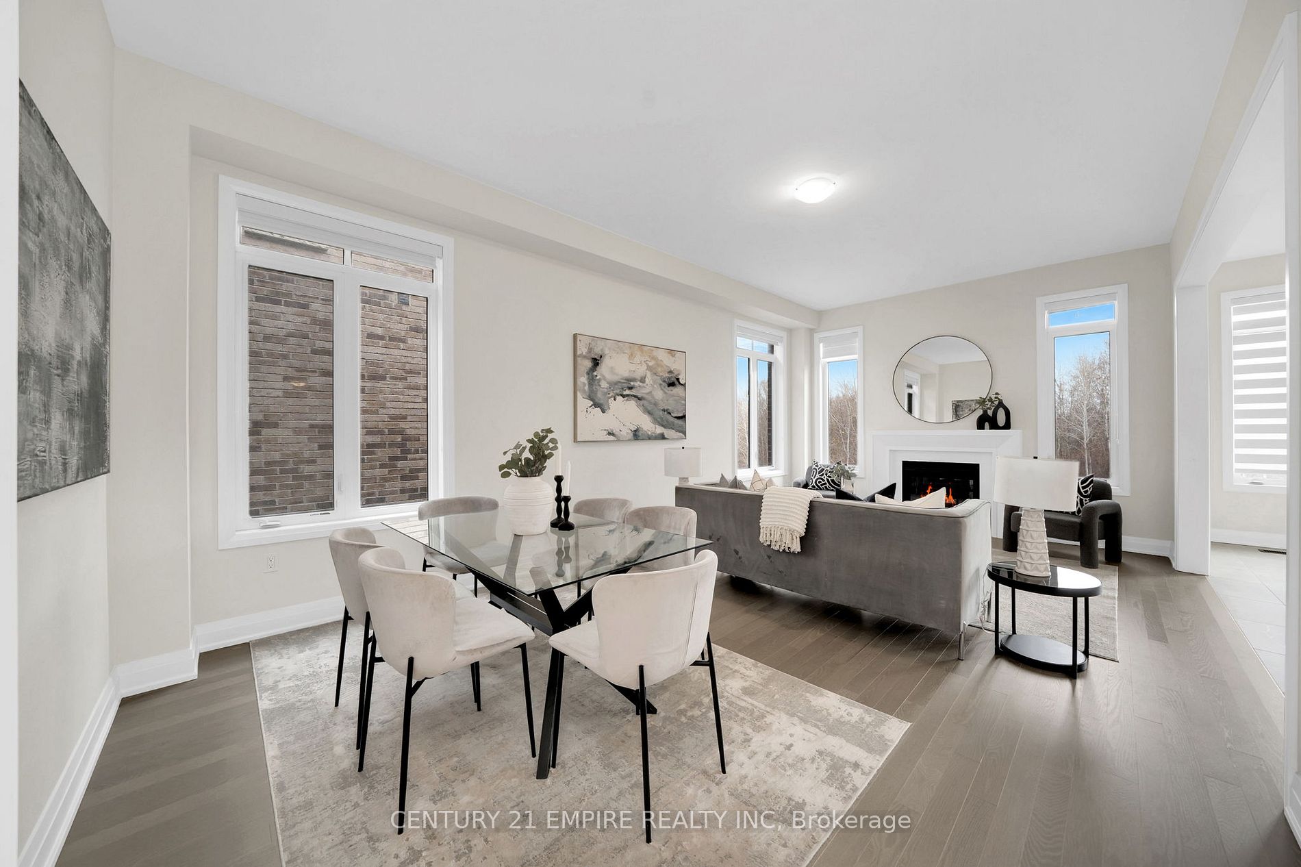 210 Ferragine Cres