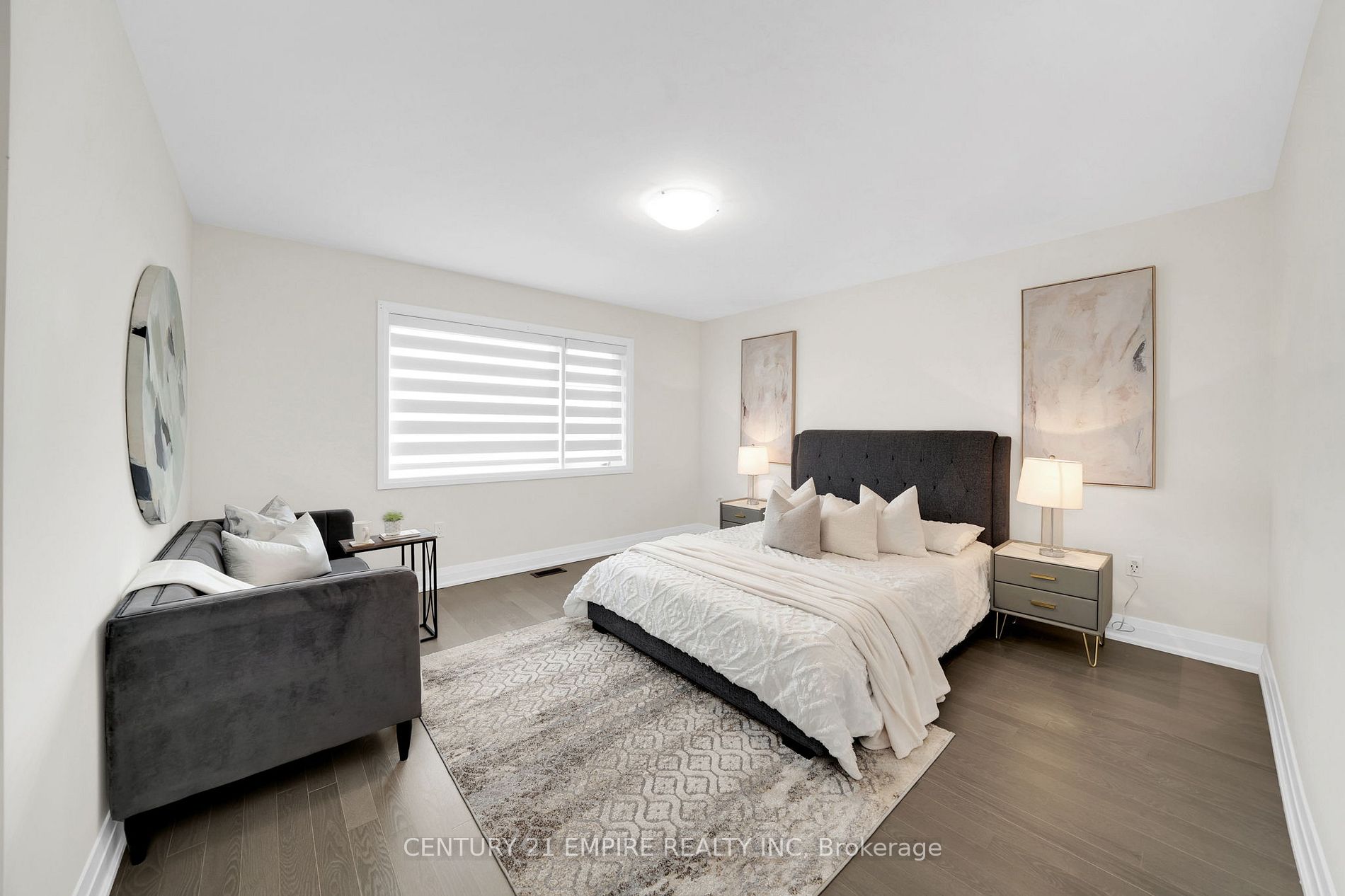 210 Ferragine Cres