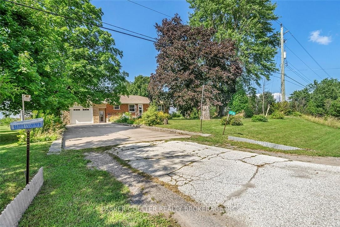 1736 Killarney Beach Rd