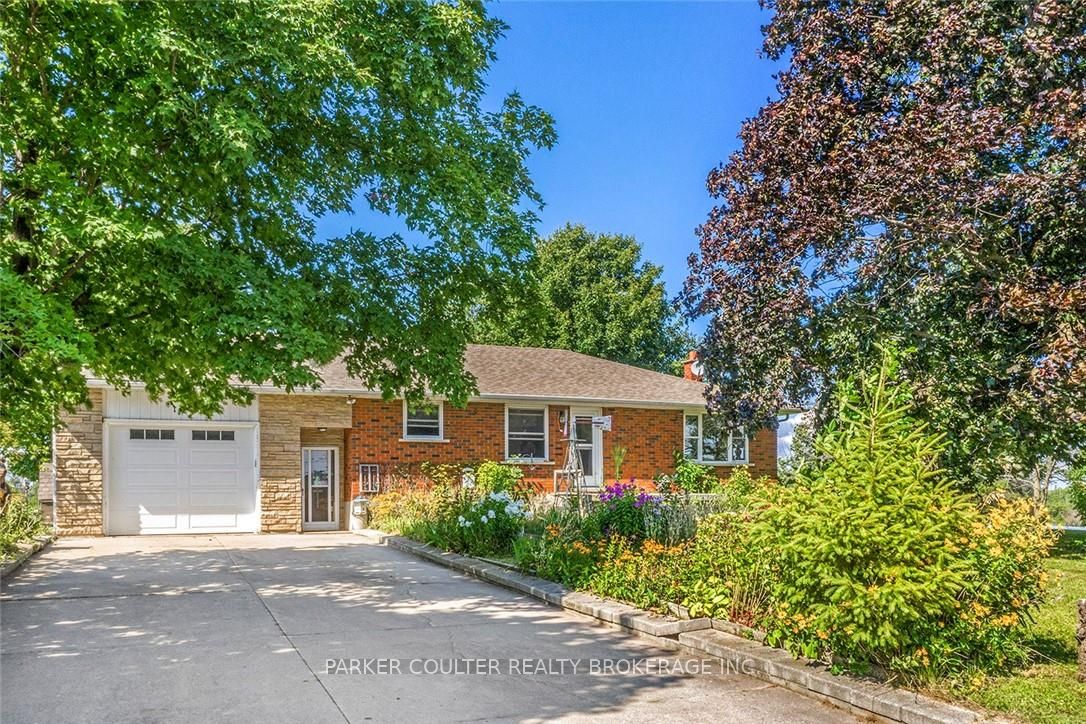 1736 Killarney Beach Rd
