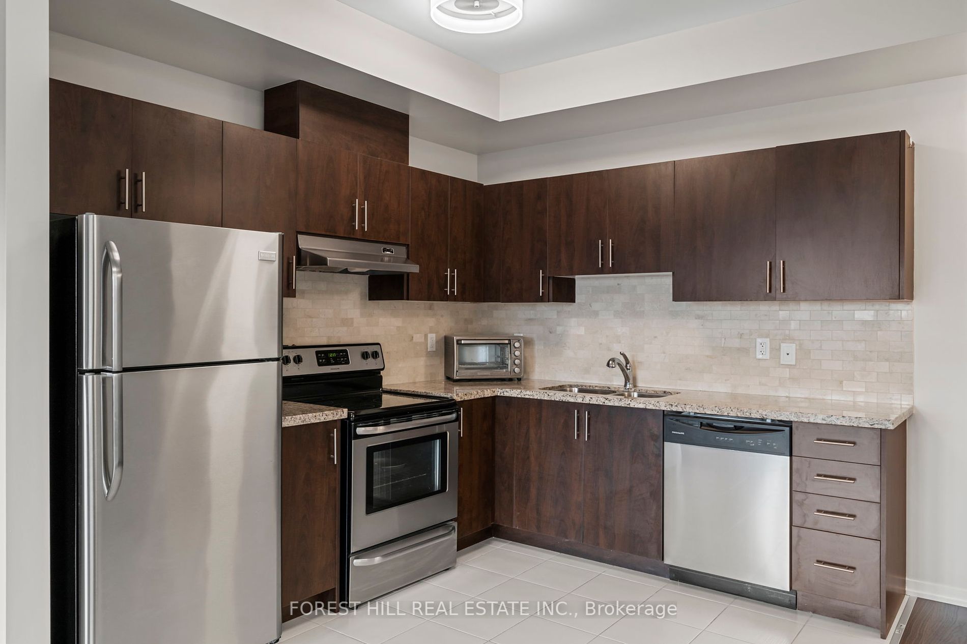 26 Bruce St, #C24