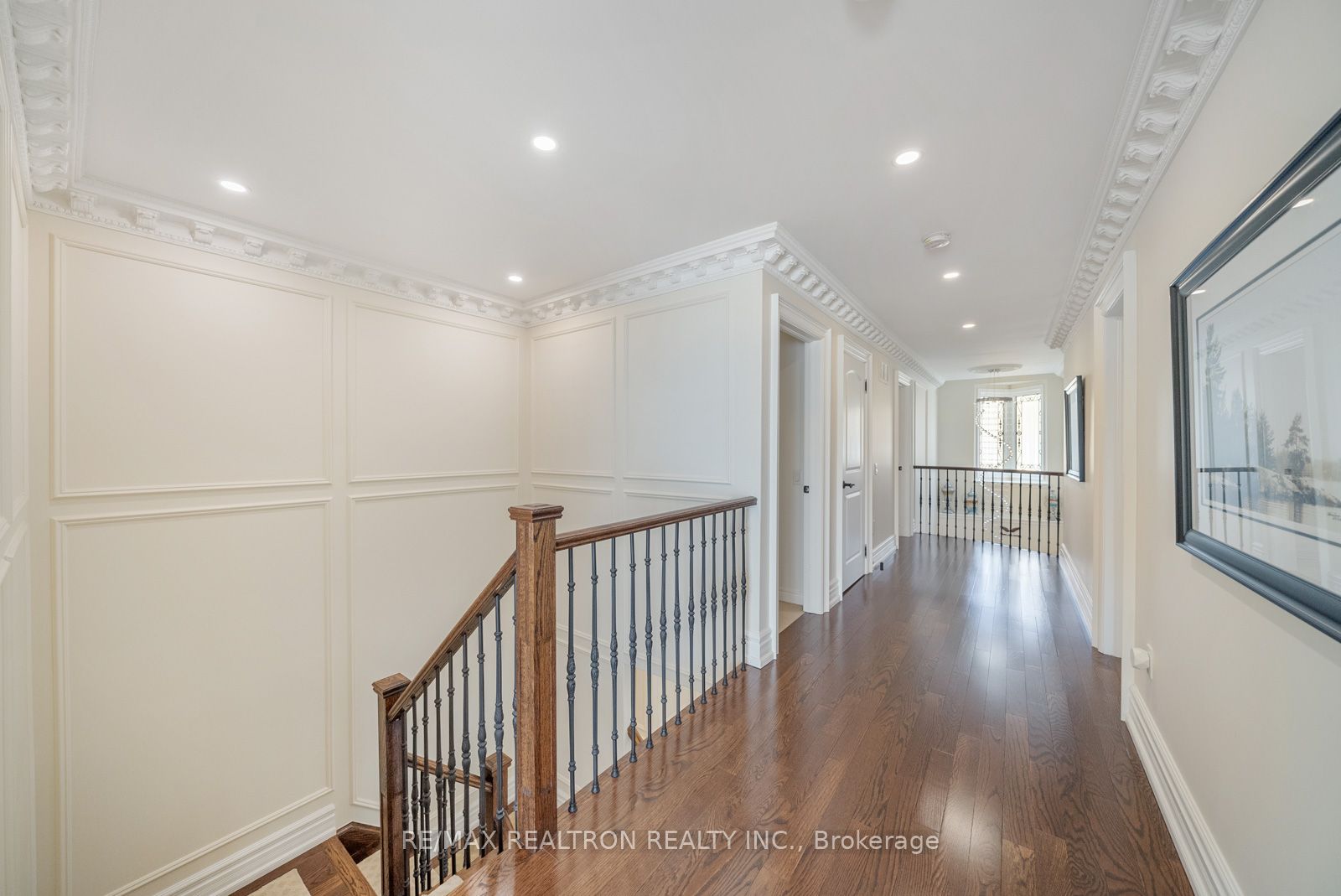 100 Glenheron Cres