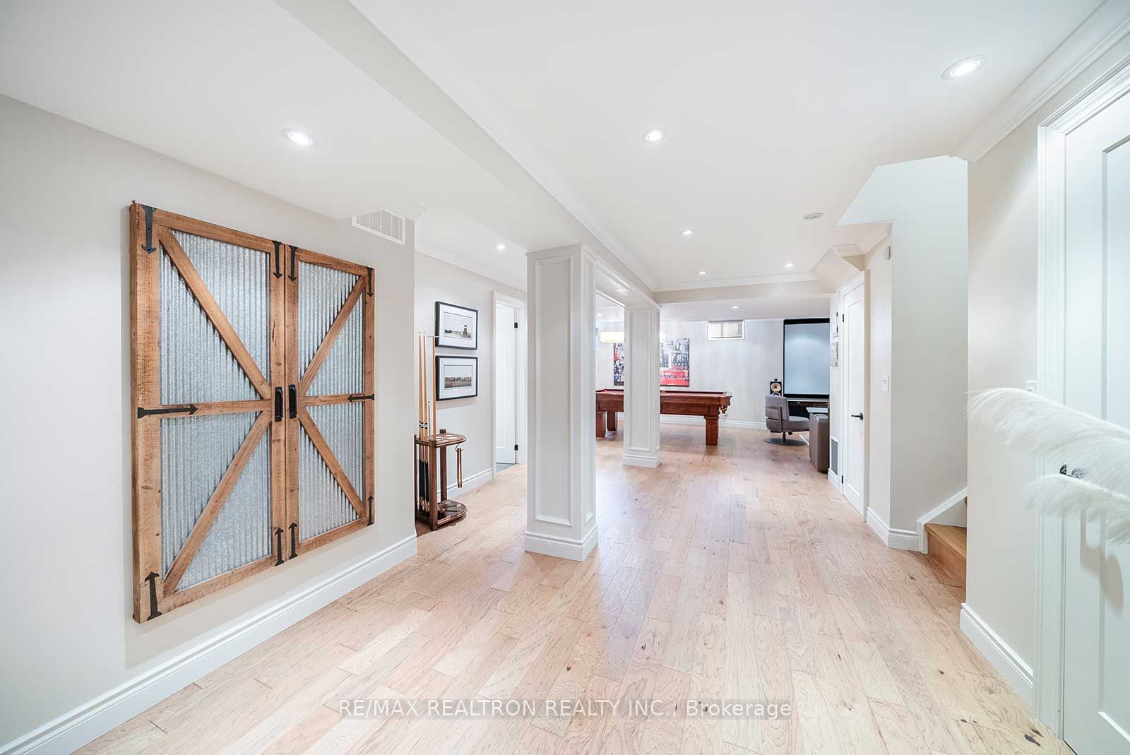 100 Glenheron Cres