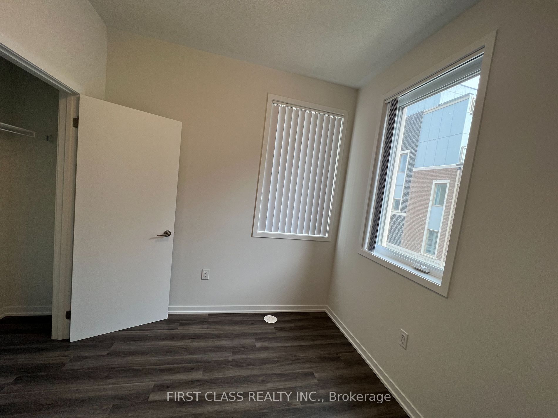 27 Mable Smith Way, #333