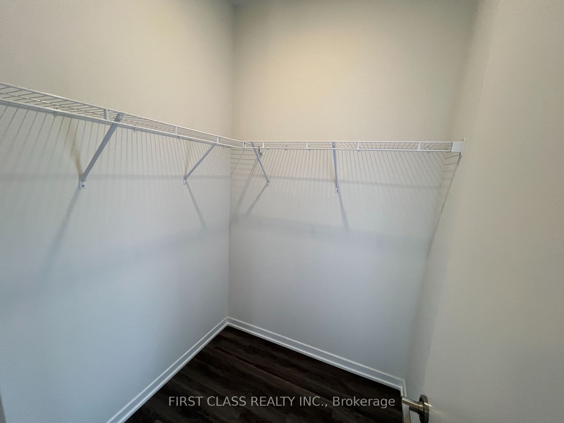 27 Mable Smith Way, #333