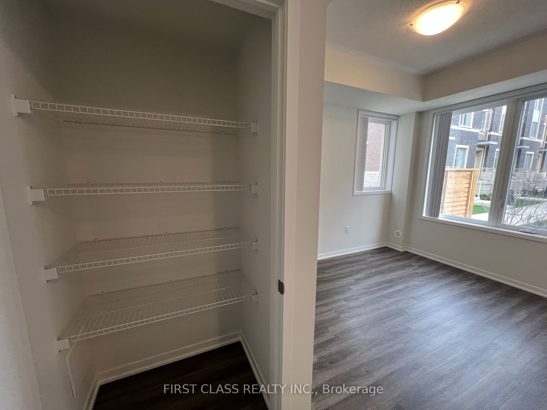 27 Mable Smith Way, #333