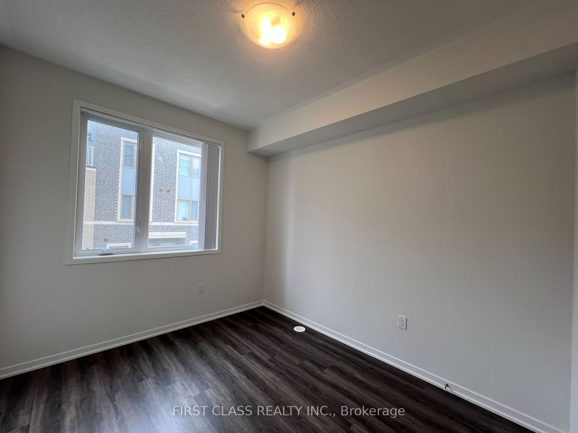 27 Mable Smith Way, #333