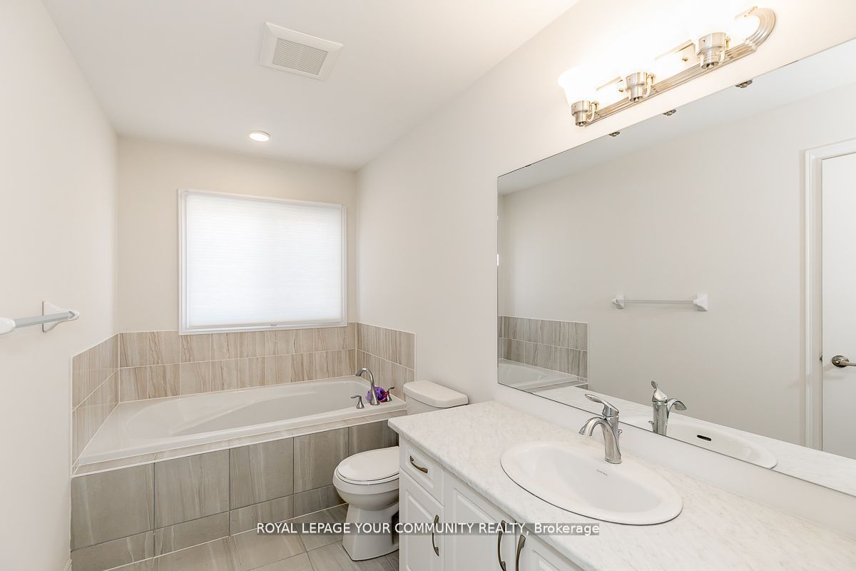2203 Grainger Loop