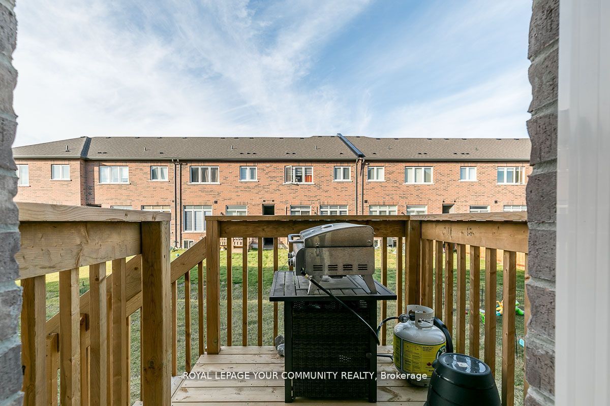 2203 Grainger Loop