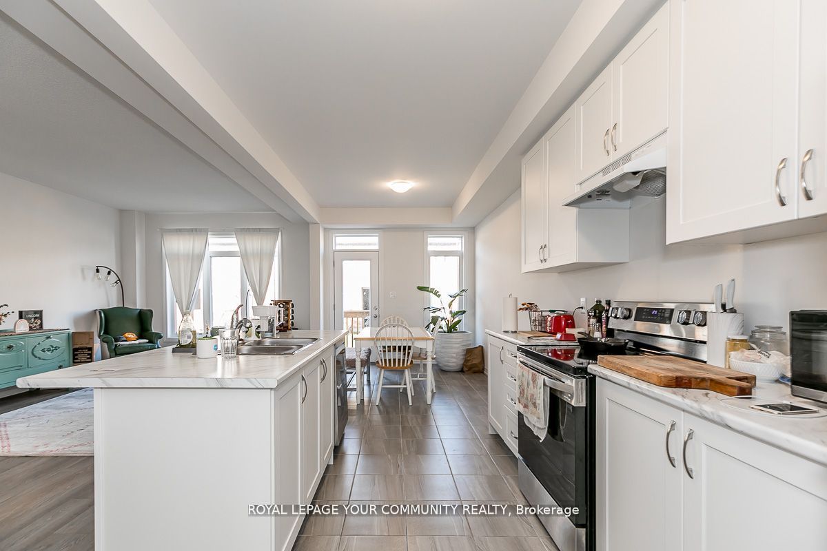 2203 Grainger Loop