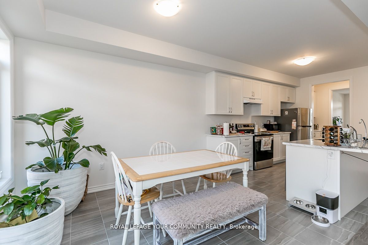 2203 Grainger Loop