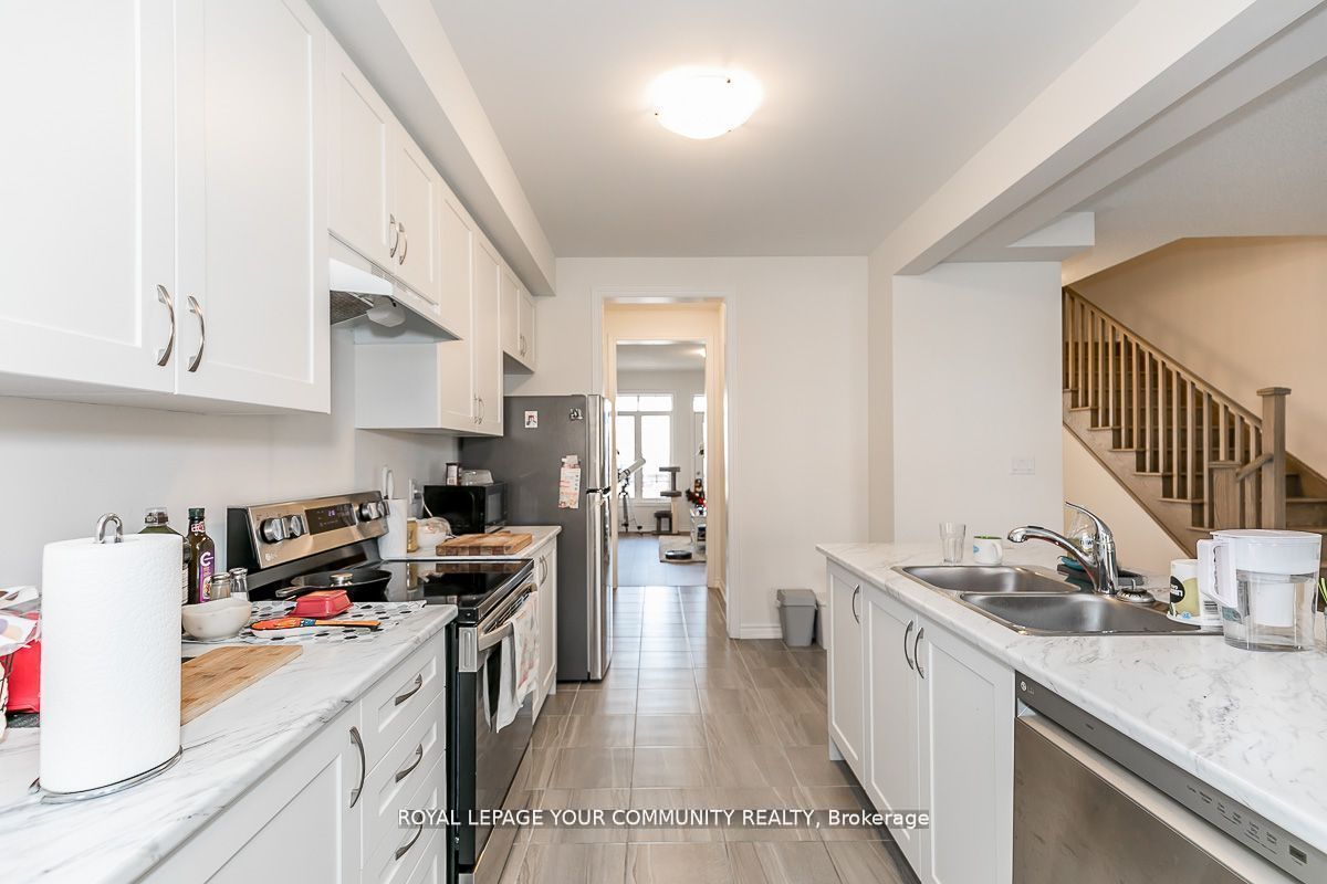 2203 Grainger Loop