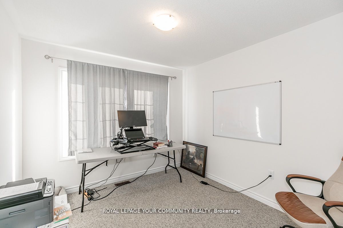 2203 Grainger Loop