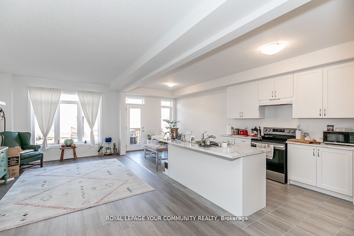 2203 Grainger Loop