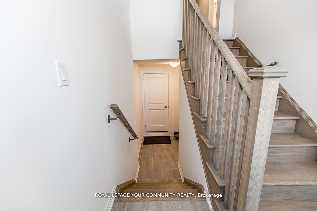 2203 Grainger Loop
