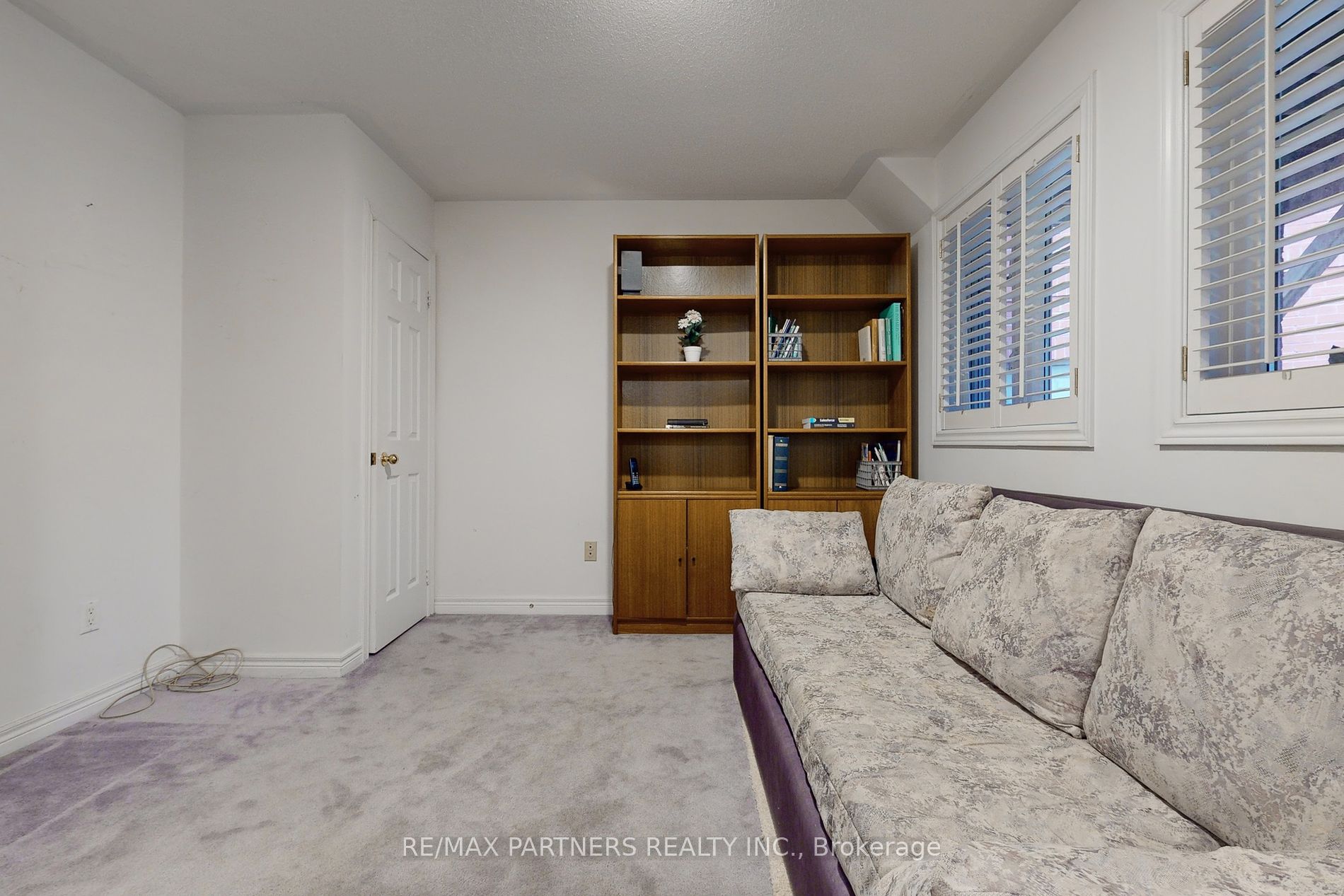25 Crispin Crt