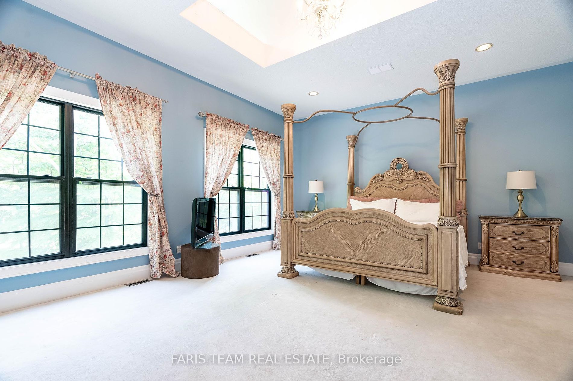 1826 Quantz Cres