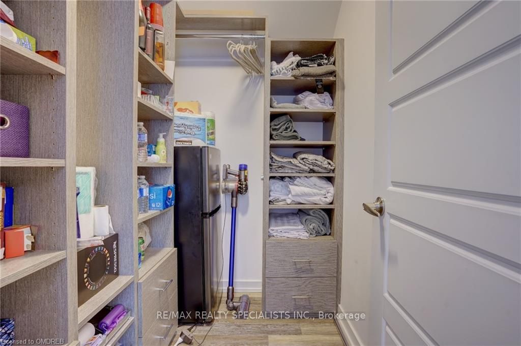 233 Broward Way, #10