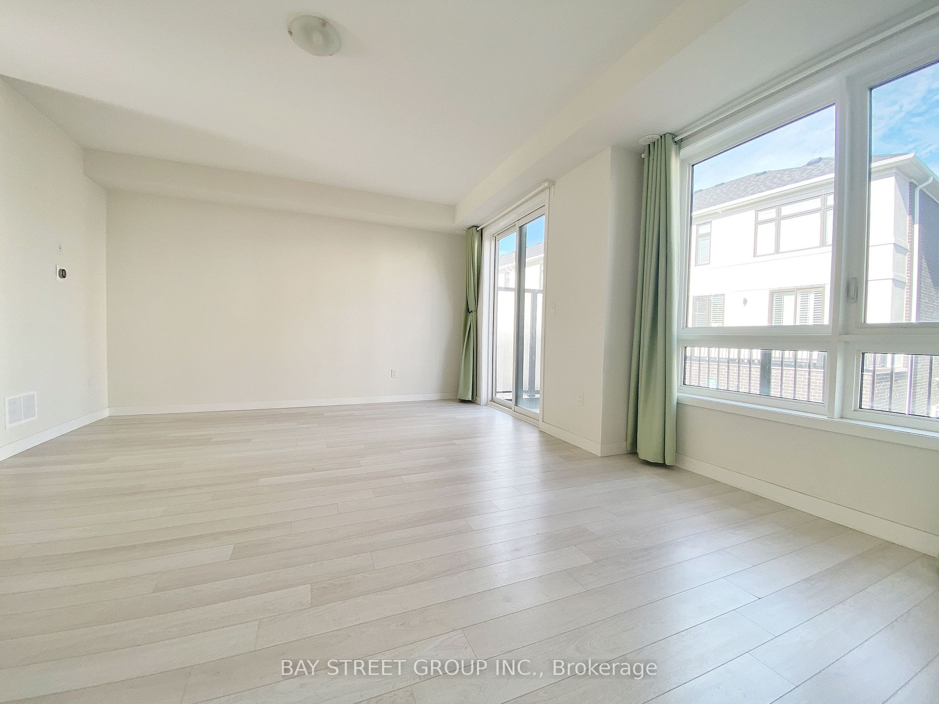 17 James Noble Lane, #106