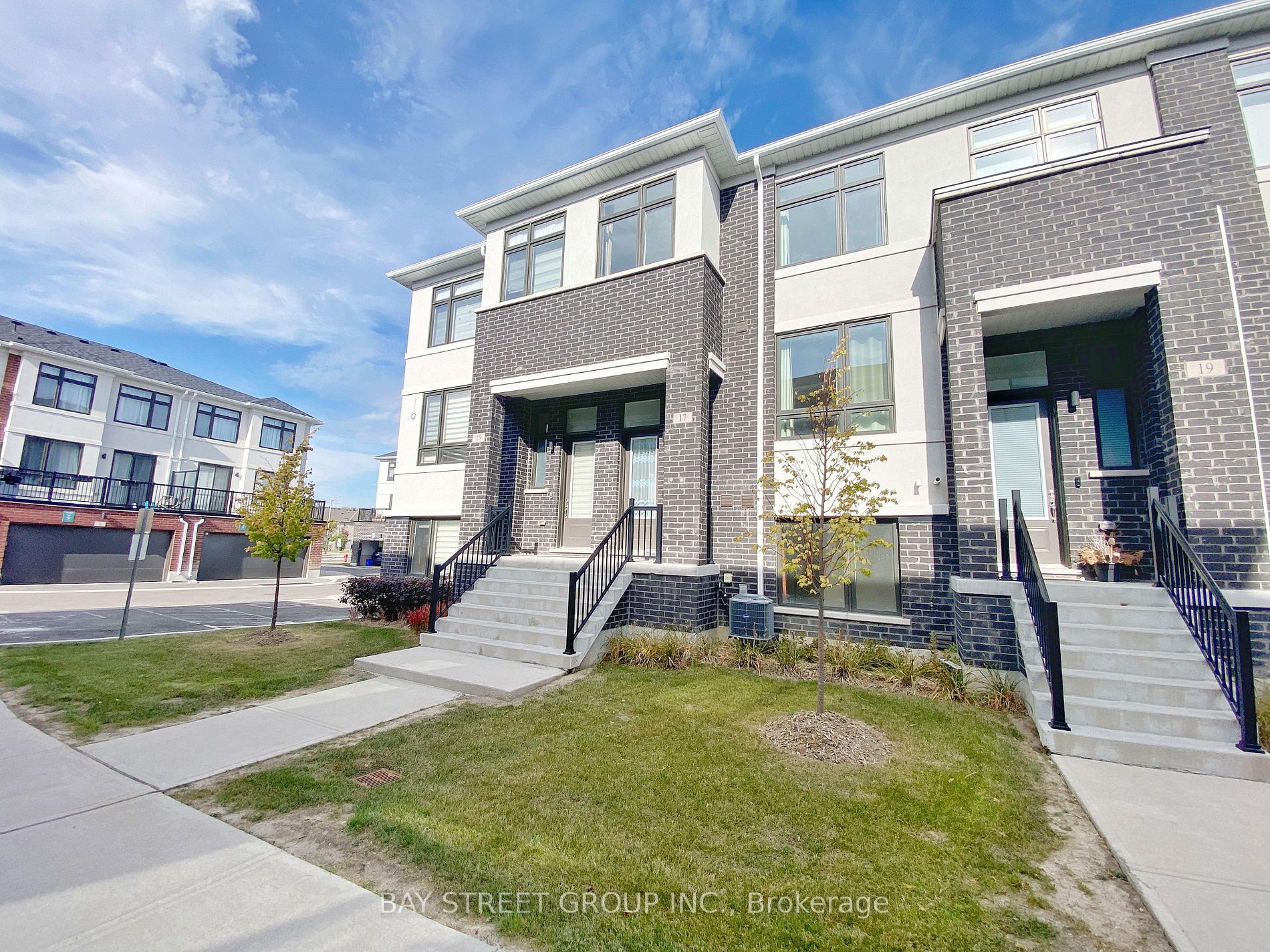 17 James Noble Lane, #106