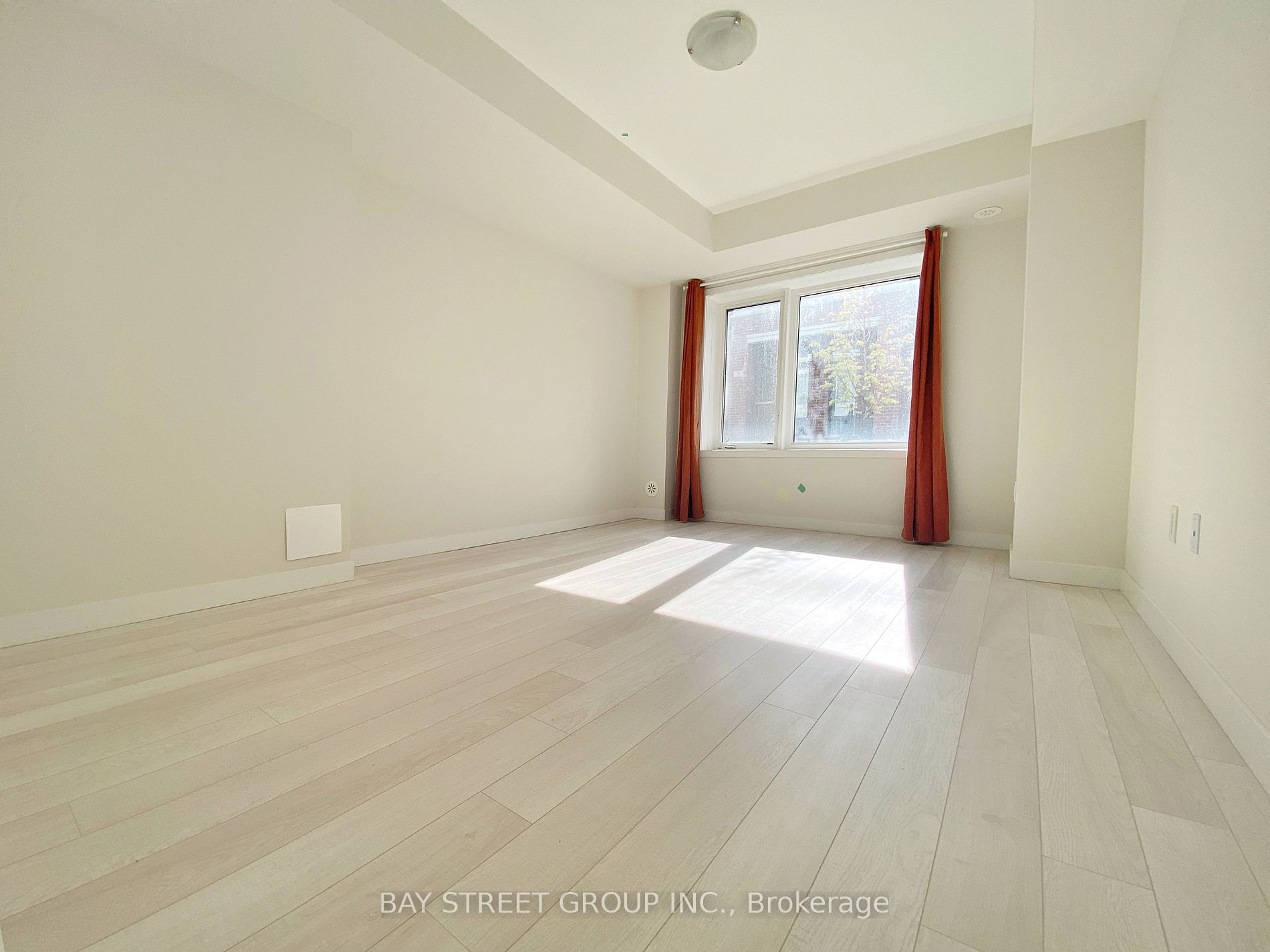 17 James Noble Lane, #106