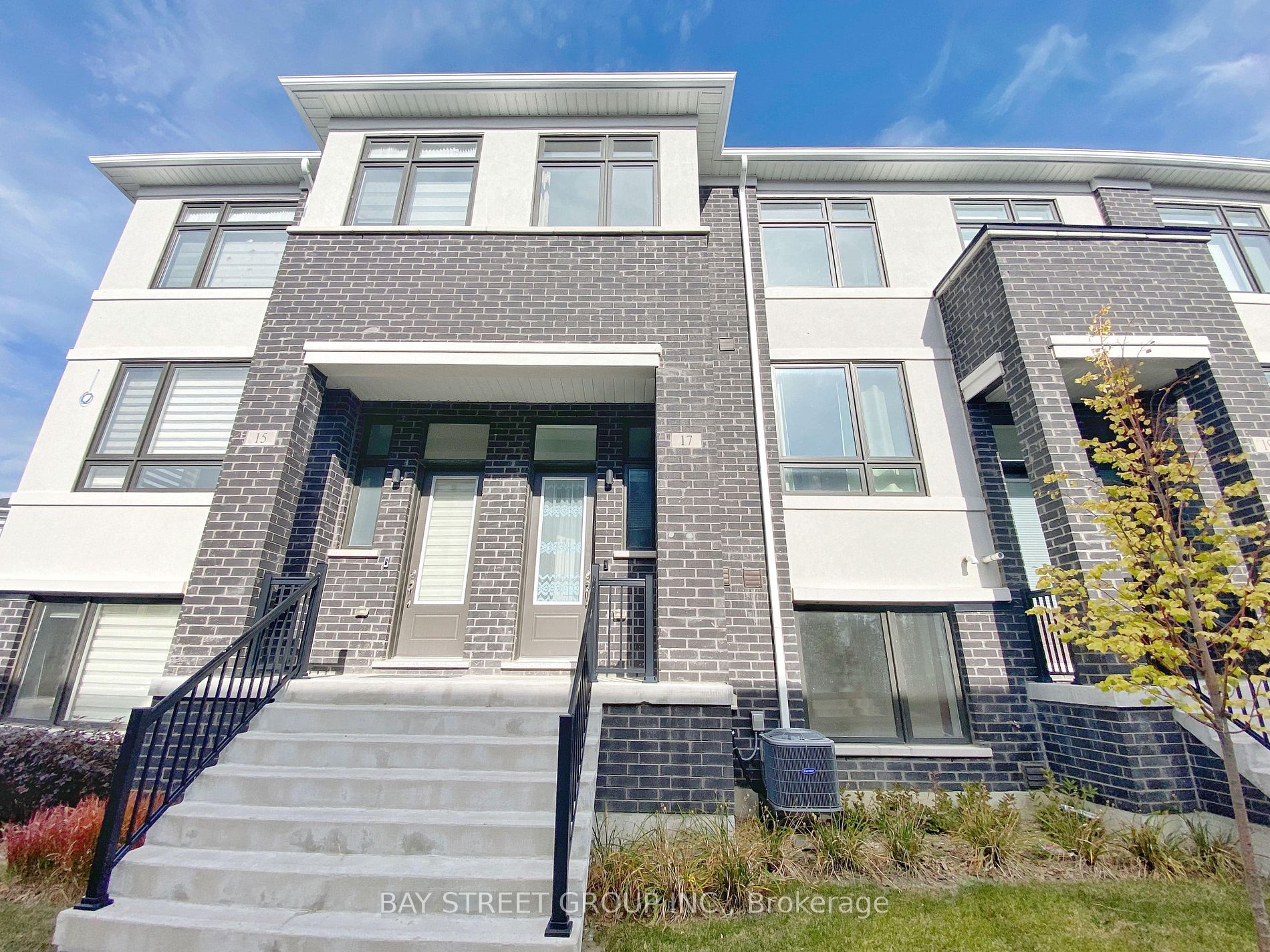 17 James Noble Lane, #106